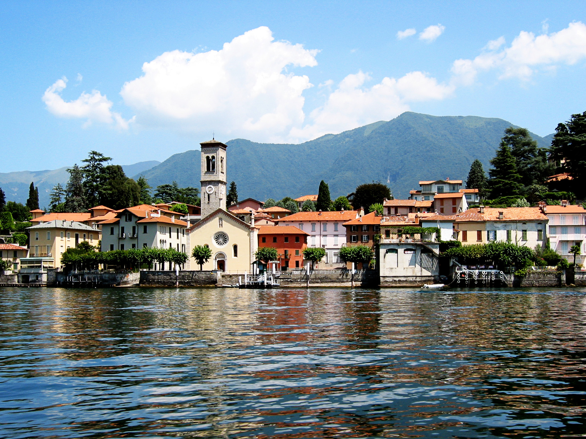 Lake Como tells its story (3 hours)